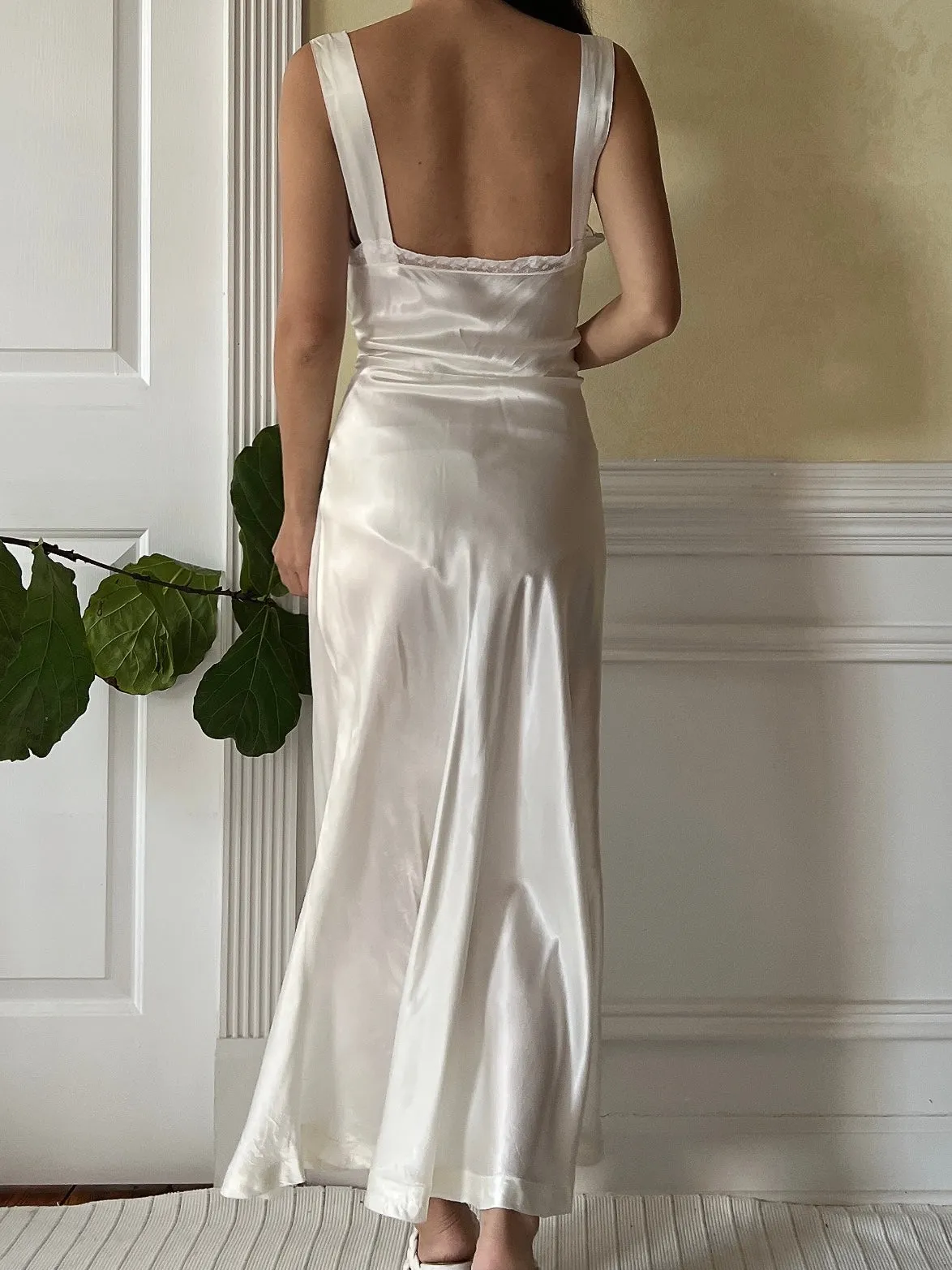 1930s Ivory Satin Slip - S/M