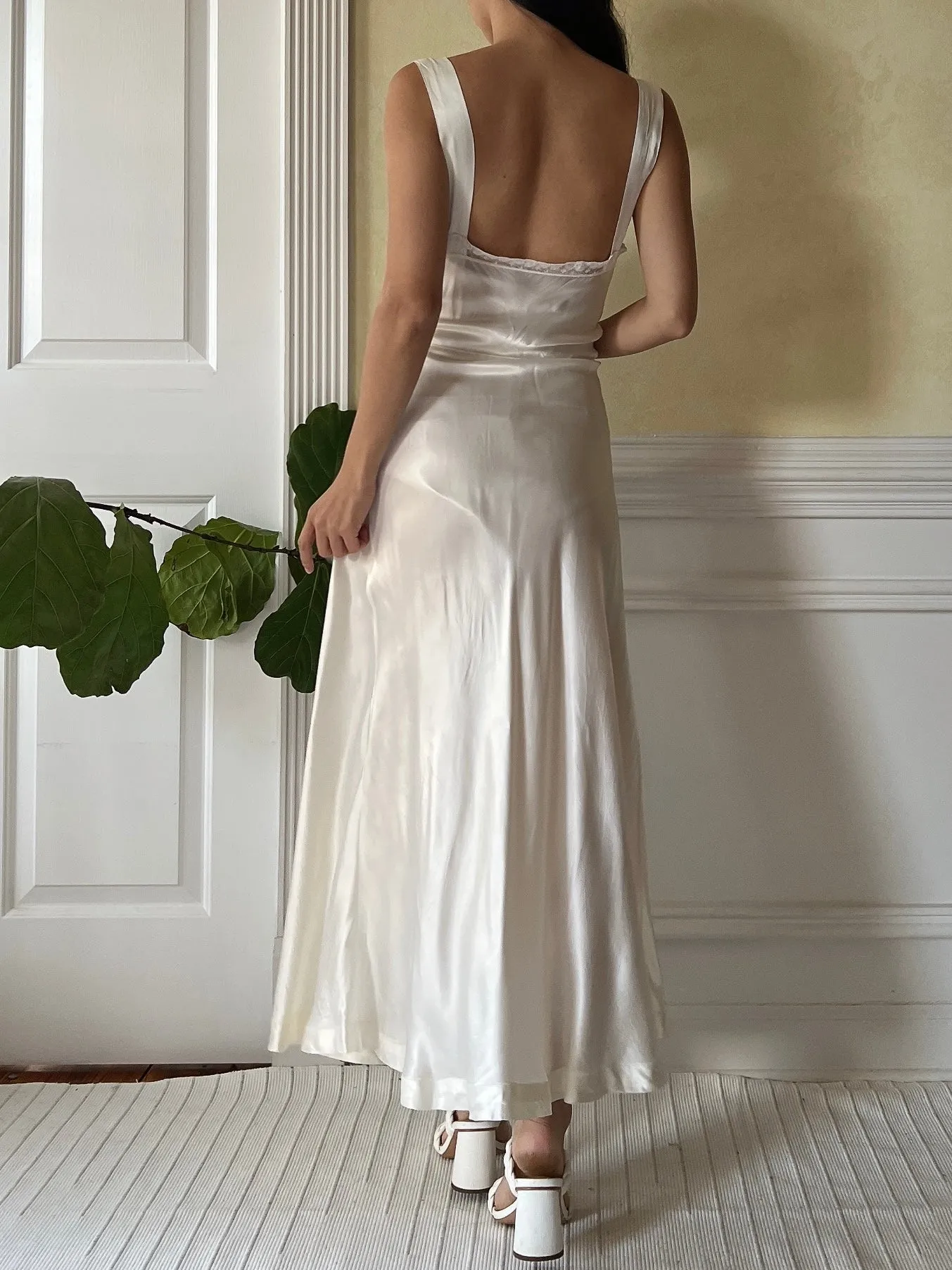 1930s Ivory Satin Slip - S/M