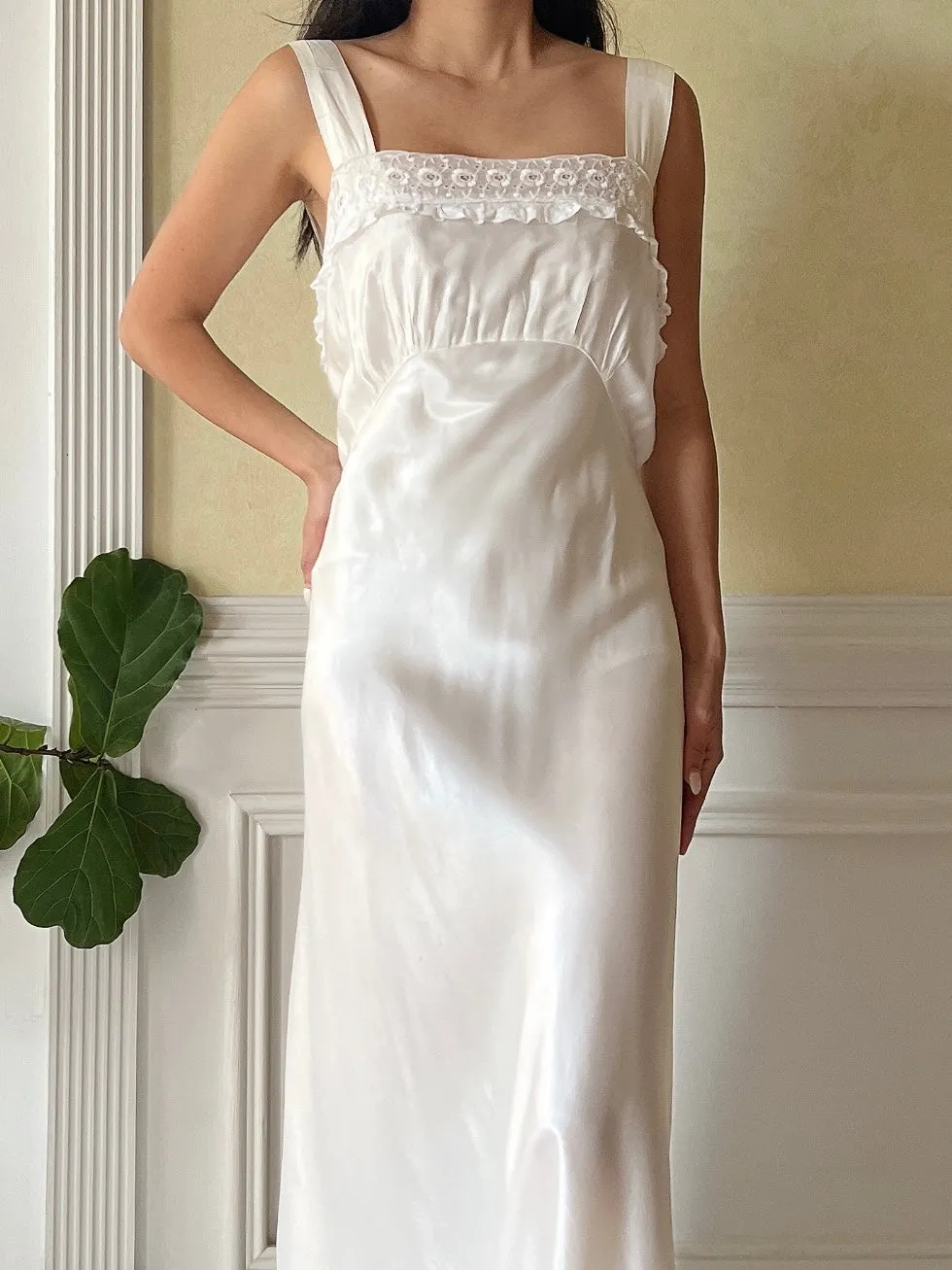 1930s Ivory Satin Slip - S/M