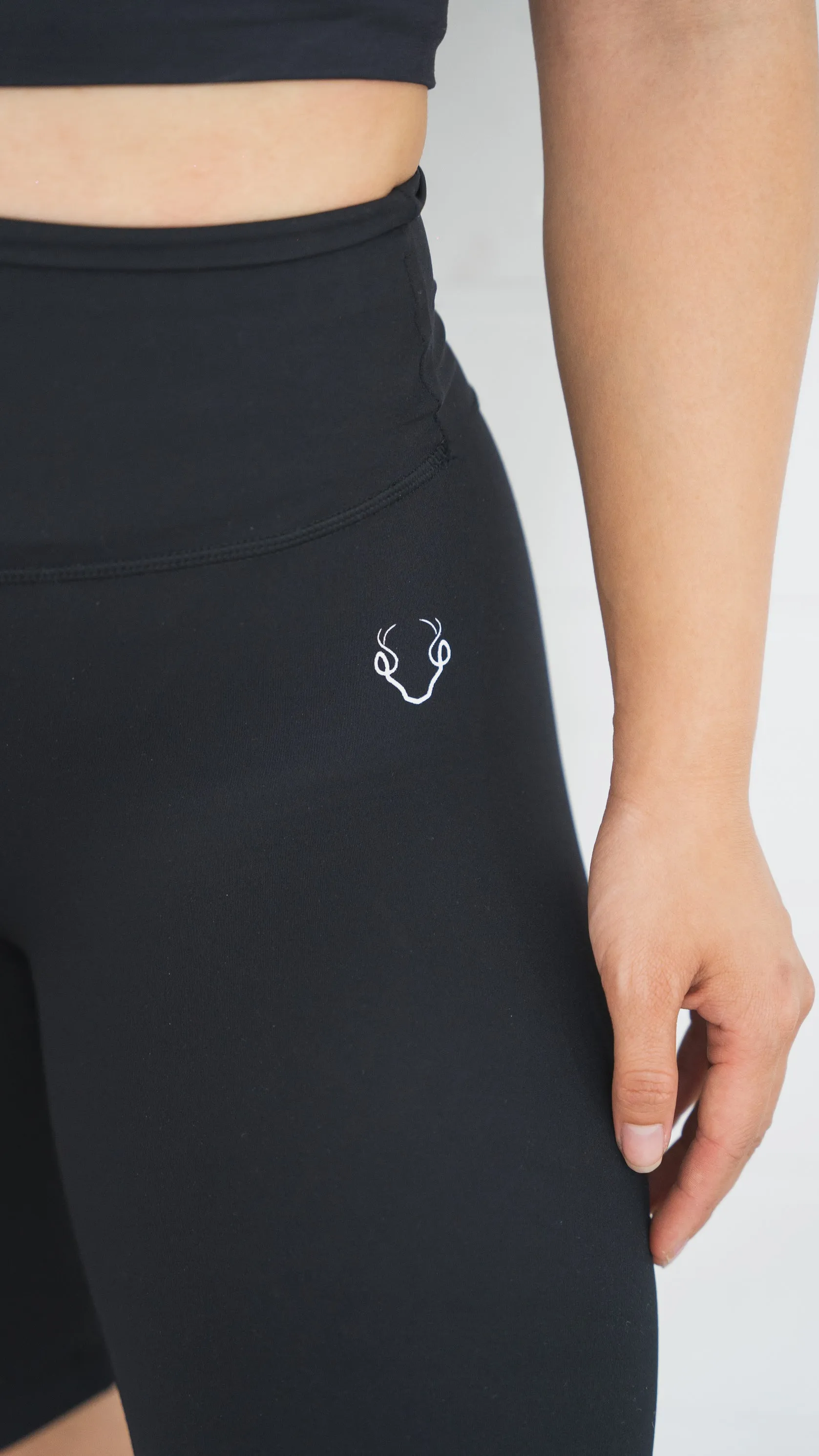 High Waist Scrunch Bike Shorts - Black
