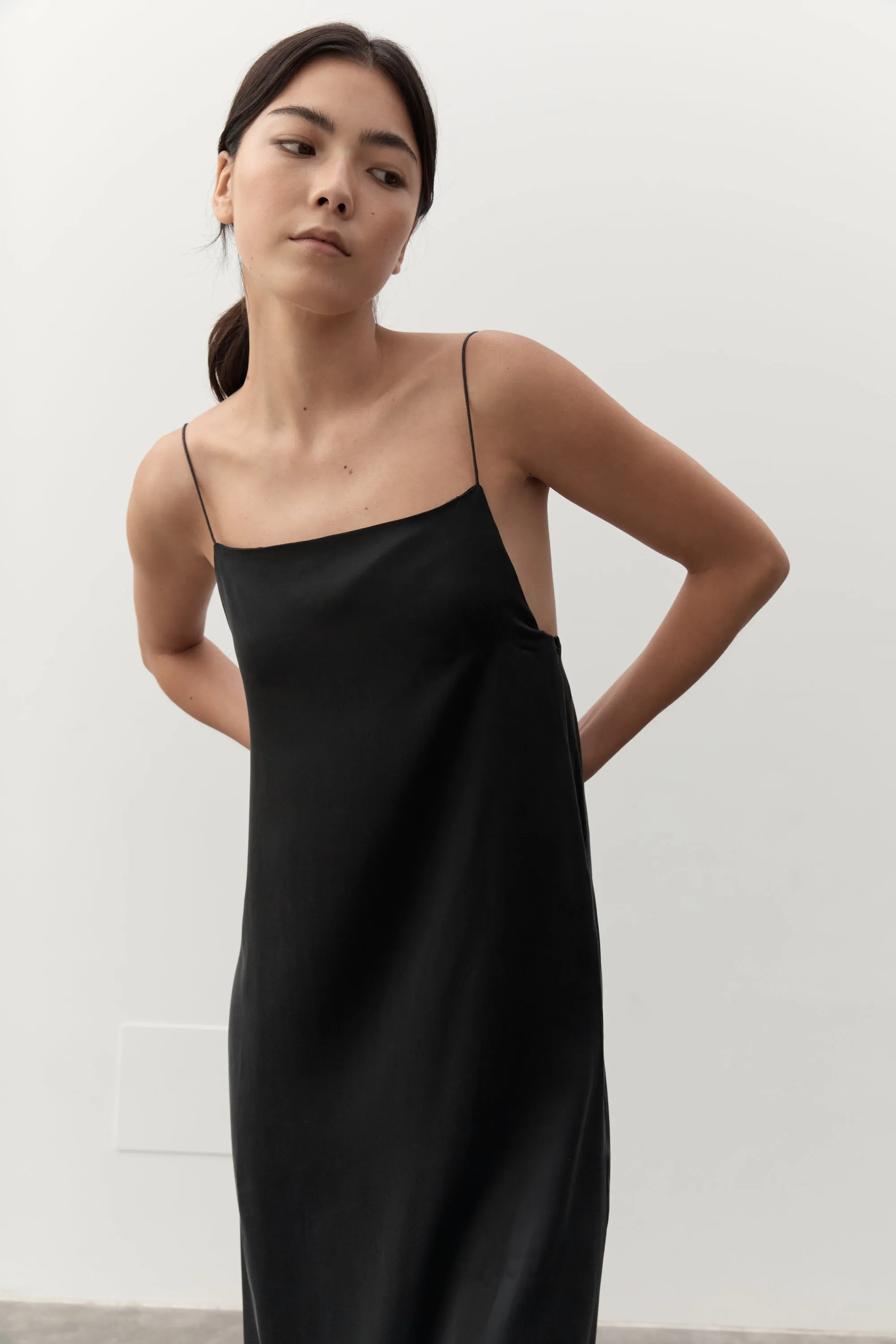 PENELOPE SILK DRESS- BLACK